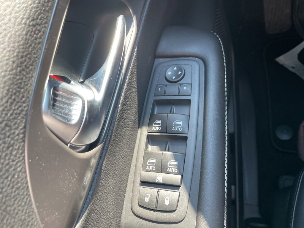 New 2026 Chrysler Pacifica Select image 25