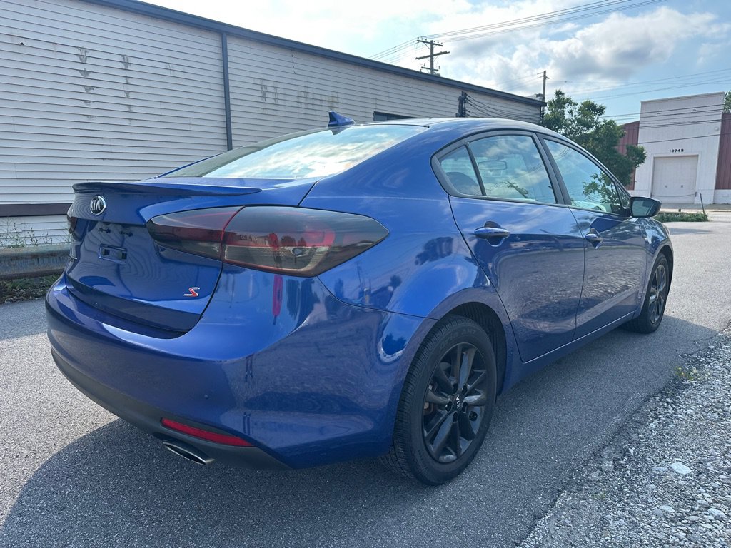 Used 2017 Kia Forte S FWD image 3
