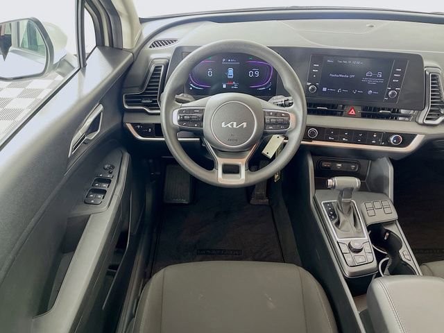 Used 2024 Kia Sportage LX image 21