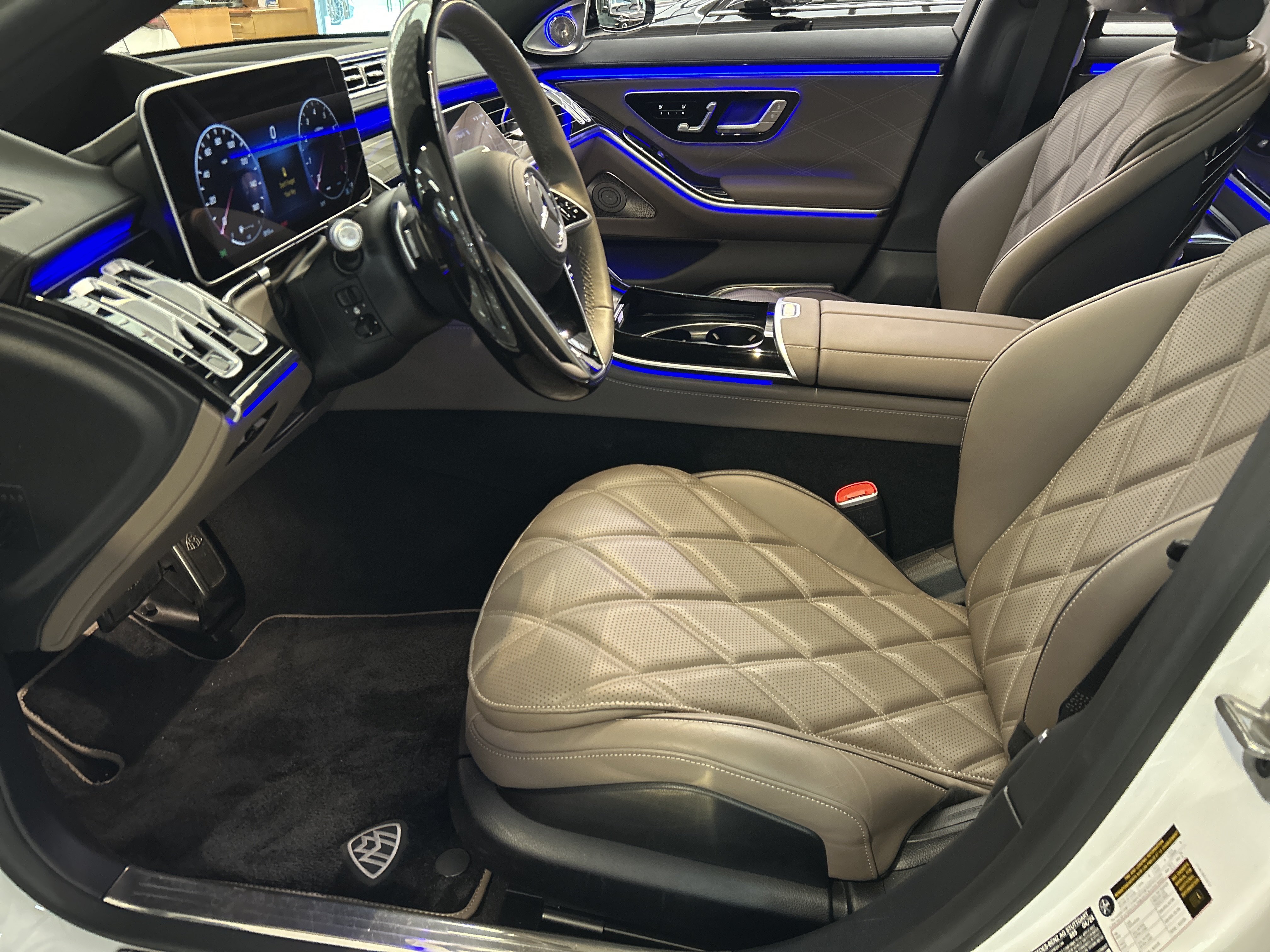 Certified 2024 Mercedes-Benz Maybach S 580 4MATIC image 21