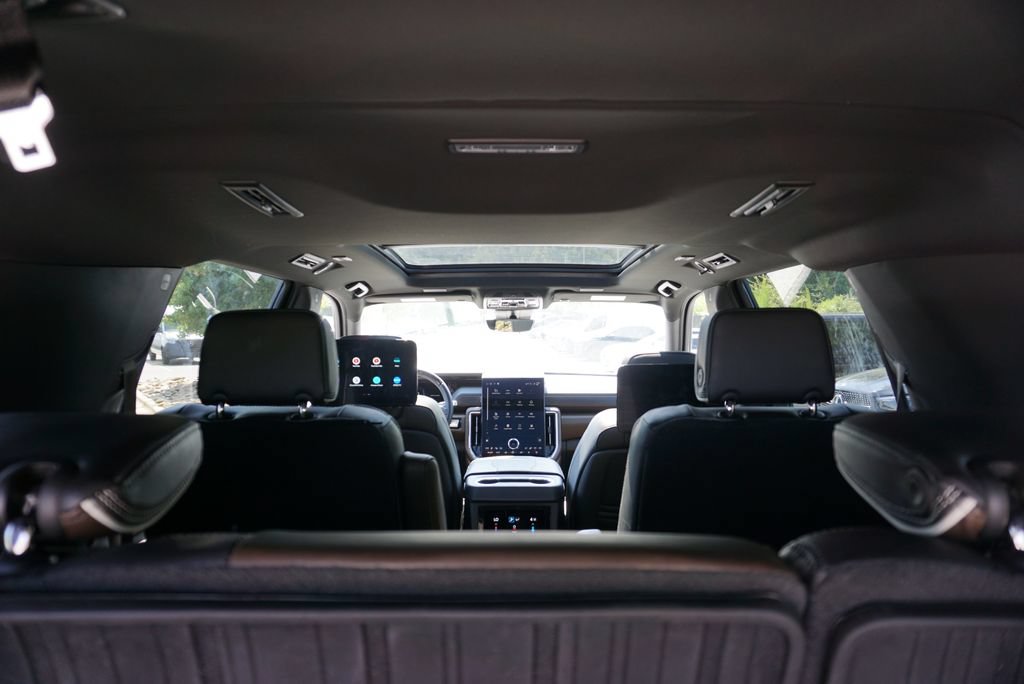 Used 2026 GMC Yukon XL Denali Ultimate AWD/4WD image 36