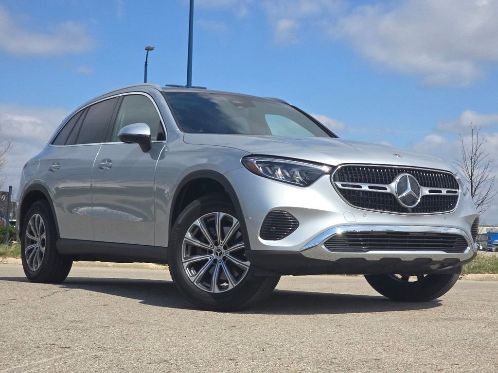 Certified 2026 Mercedes-Benz GLC 300 4MATIC image 1