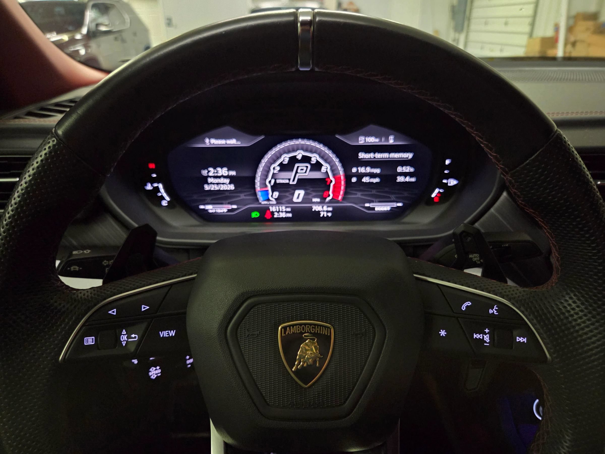 Used 2020 Lamborghini Urus AWD/4WD image 18