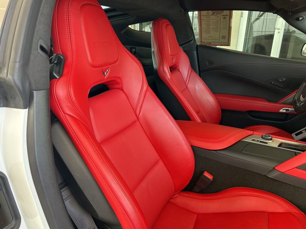 Used 2015 Chevrolet Corvette Z06 w/ 3LZ Preferred Equipment Group image 20