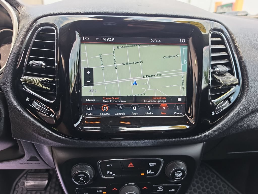 Used 2018 Jeep Compass Limited w/ Navigation Group AWD/4WD image 21