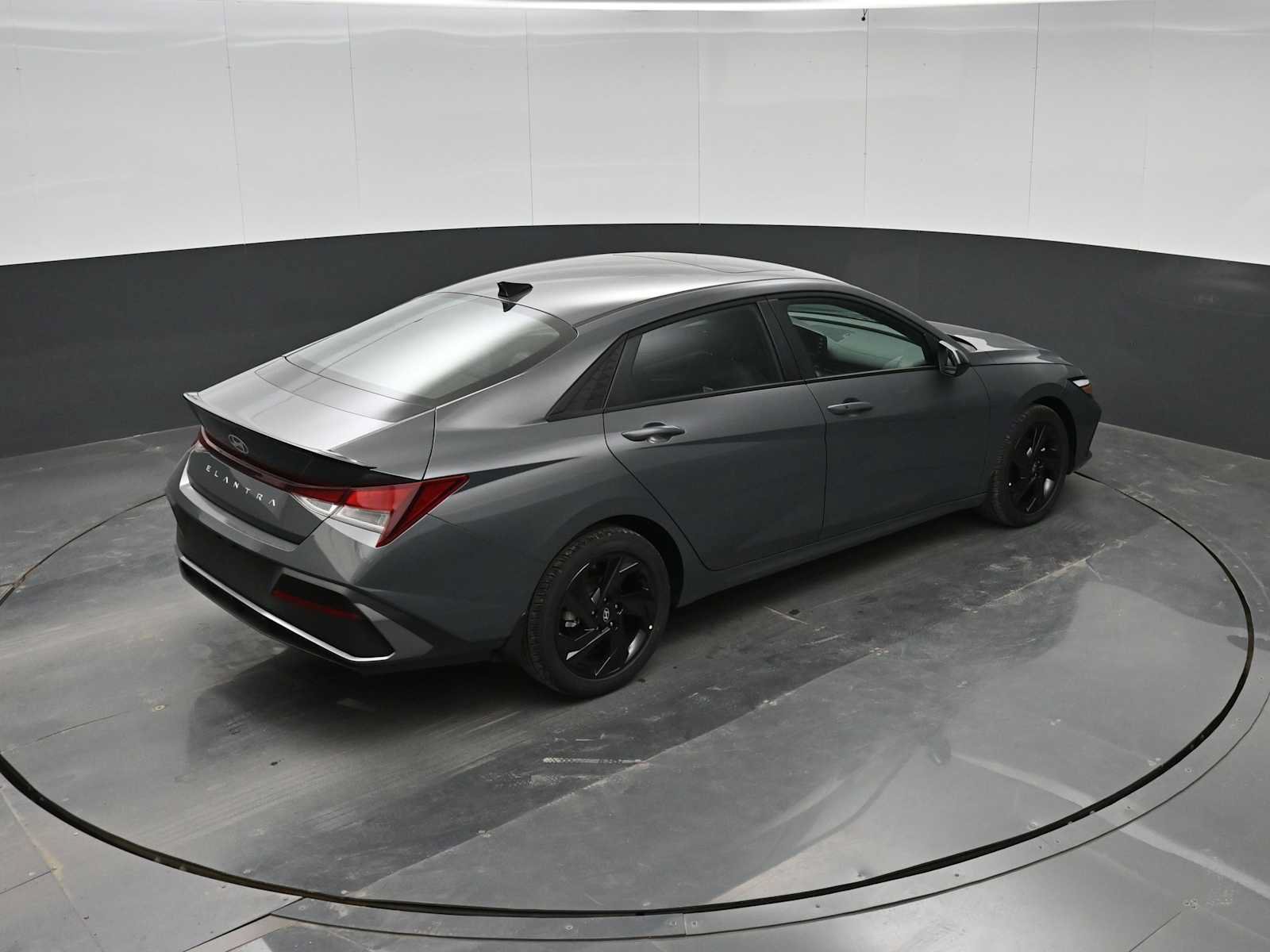 New 2026 Hyundai Elantra SEL Sport FWD image 30