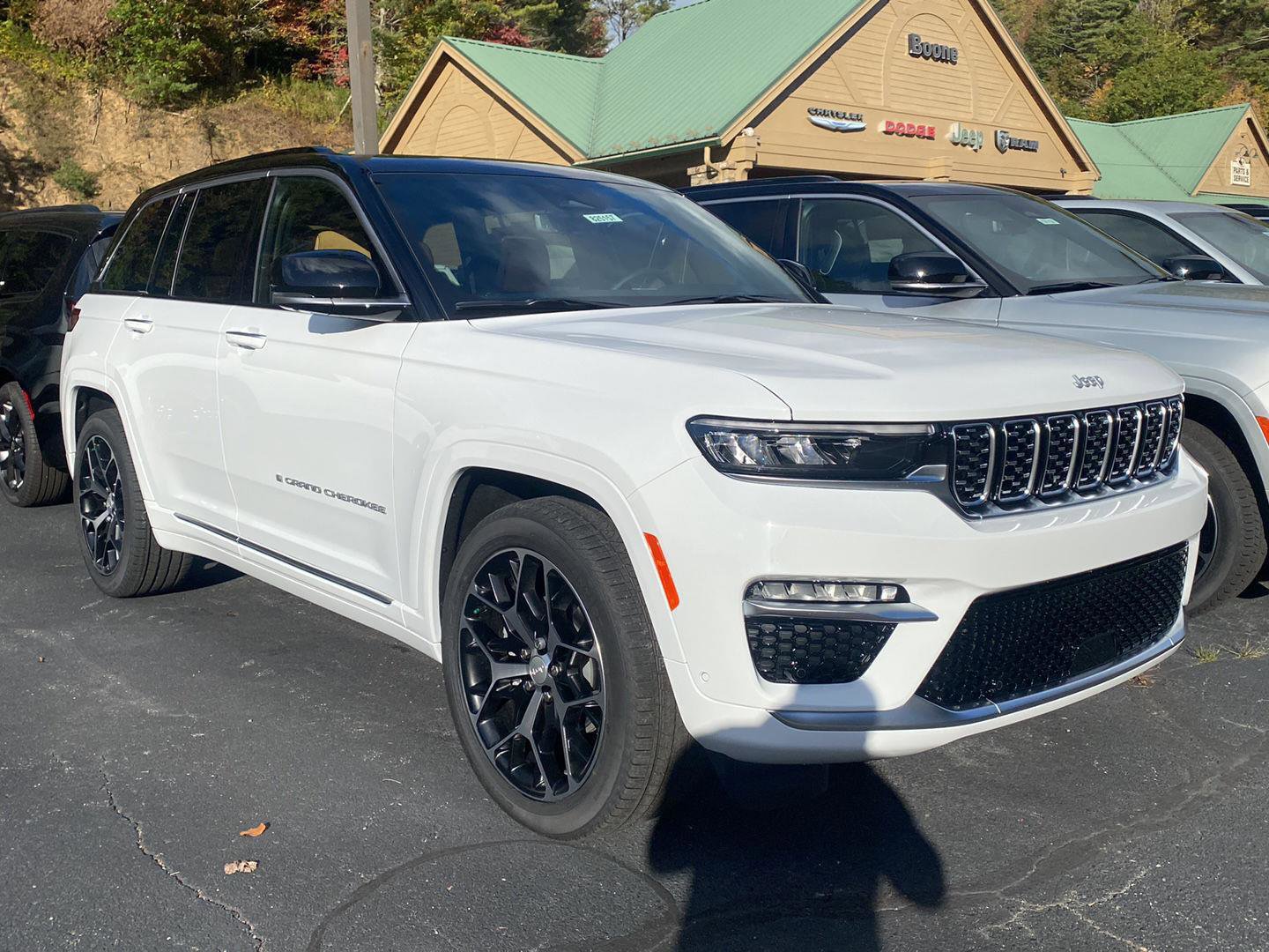 New 2025 Jeep Grand Cherokee Summit