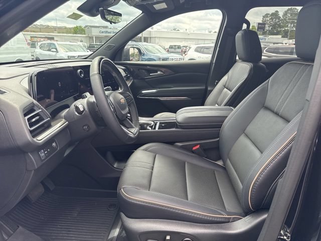New 2026 Chevrolet Traverse High Country w/ LPO, Floor Liner Package FWD image 9
