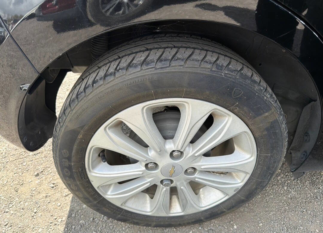 Used 2017 Chevrolet Spark LT image 19