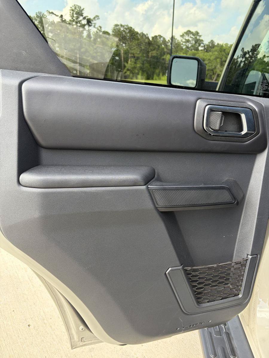 Used 2025 Ford Bronco Outer Banks AWD/4WD image 12