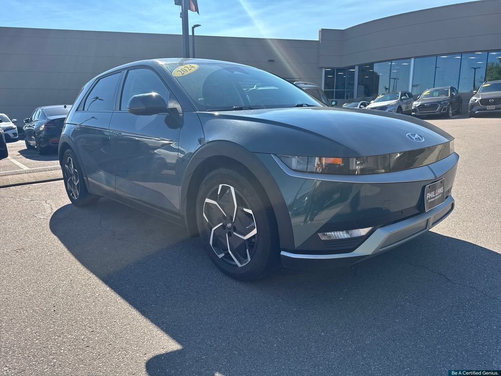 Certified 2024 Hyundai Ioniq 5 SEL AWD/4WD image 9