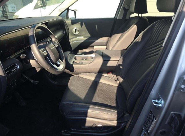 Used 2026 Hyundai Palisade SEL FWD image 6