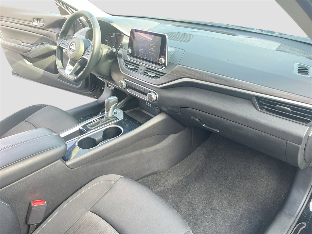 Certified 2024 Nissan Altima 2.5 SV image 30