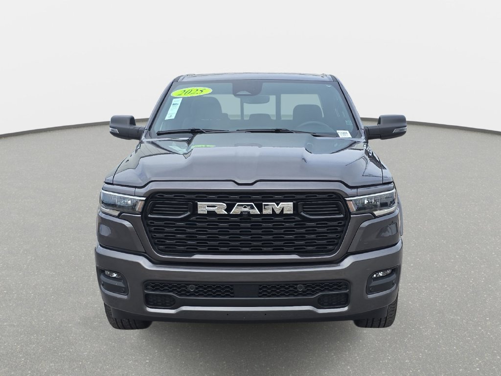 Used 2025 RAM 1500 Big Horn AWD/4WD image 2