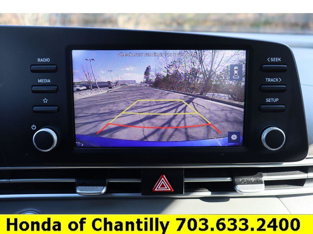 Used 2021 Hyundai Elantra SEL image 16