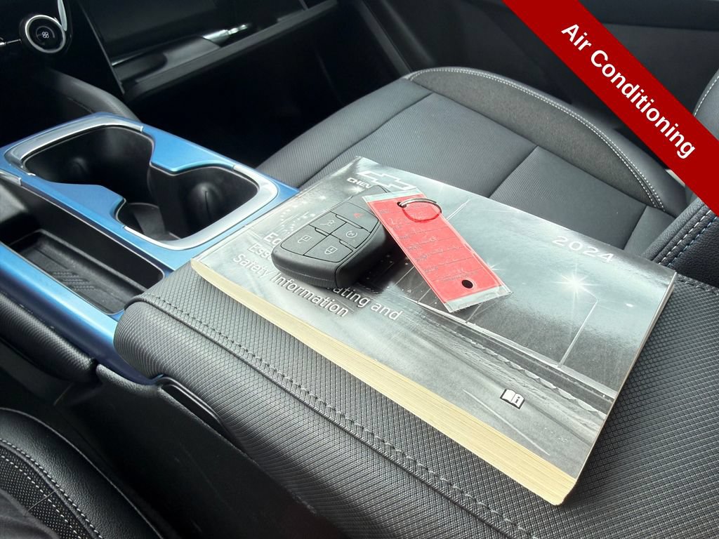 Used 2024 Chevrolet Equinox EV LT w/ LPO, All-Weather Mat Package FWD image 33