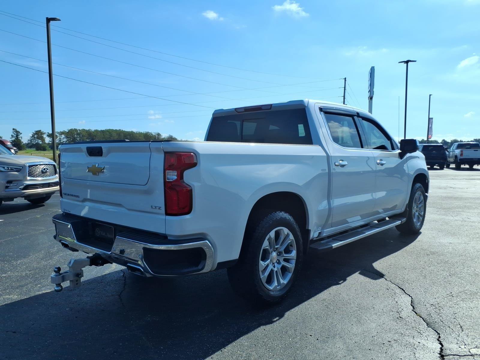 Used 2024 Chevrolet Silverado 1500 LTZ w/ LTZ Convenience Package II AWD/4WD image 5