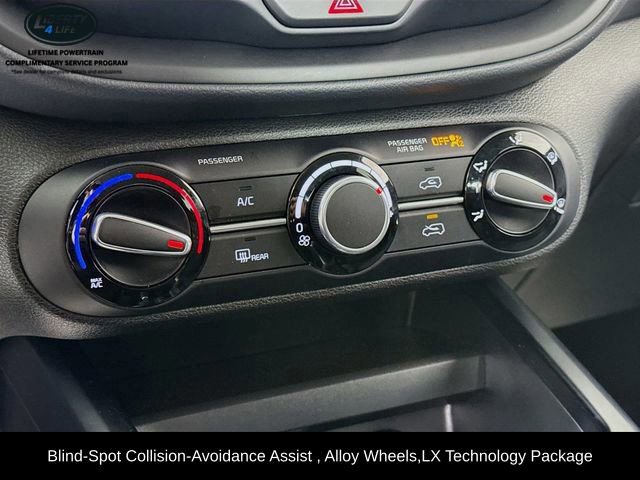 Used 2025 Kia Soul LX w/ LX Technology Package image 15