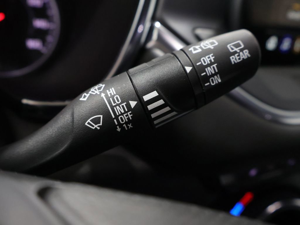 Used 2025 Chevrolet Blazer LT image 40