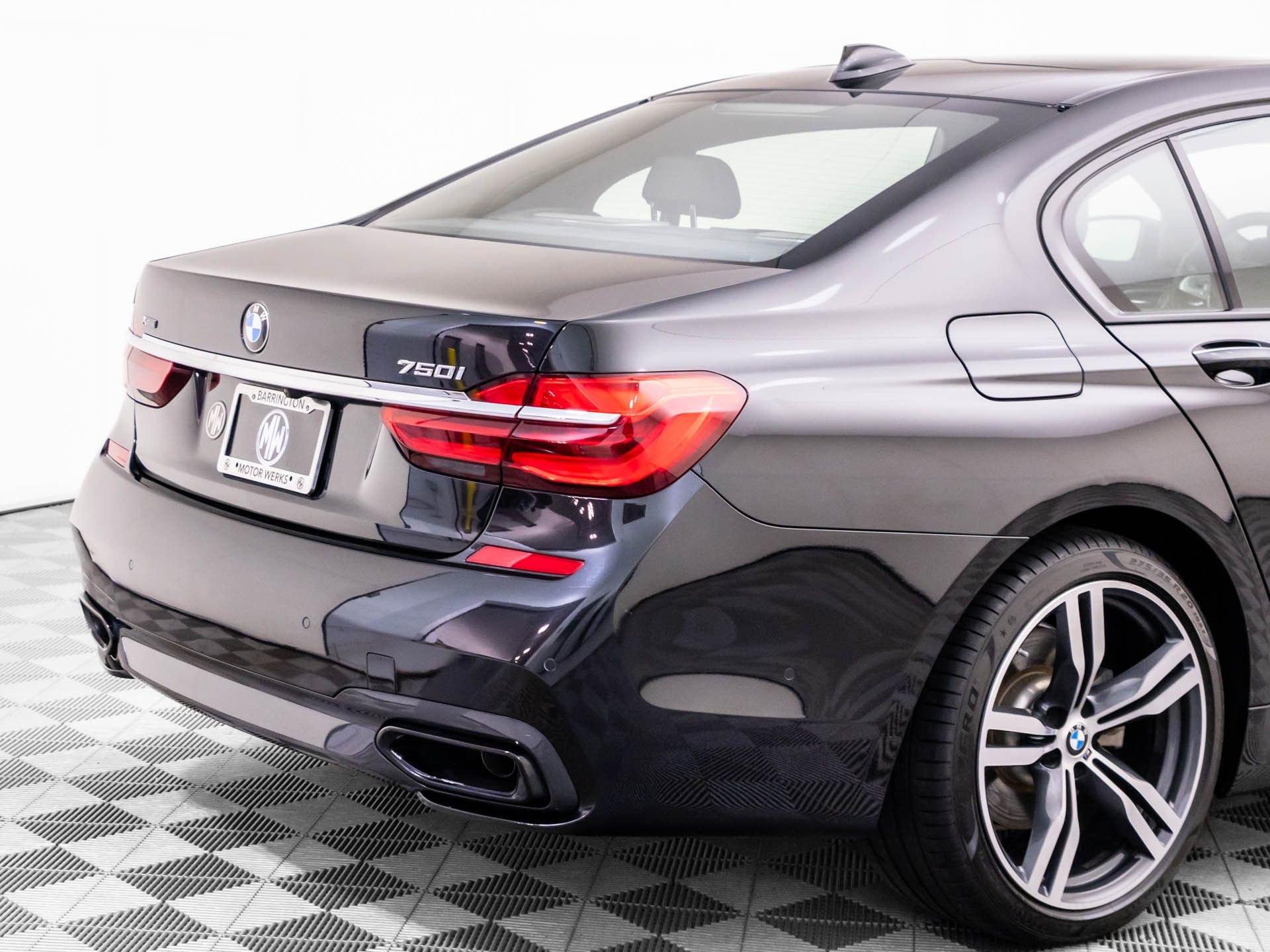 Used 2019 BMW 750i xDrive image 36