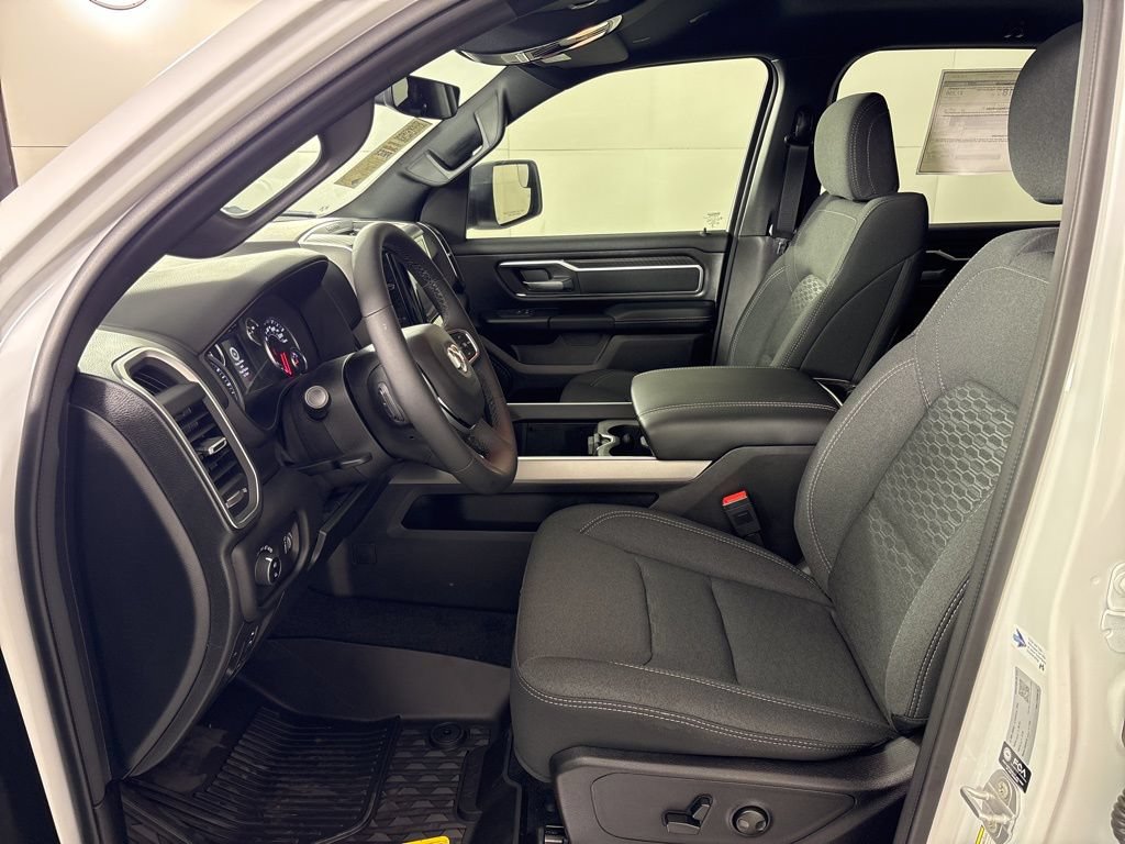 New 2026 RAM 1500 Big Horn w/ Night Edition AWD/4WD image 21