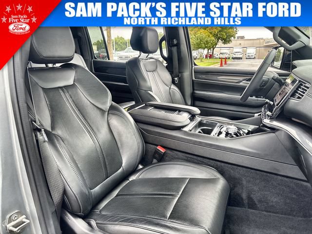 Used 2024 Jeep Wagoneer 4WD w/ Premium Group I image 35