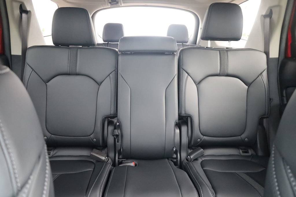 New 2025 Honda Pilot Touring image 25