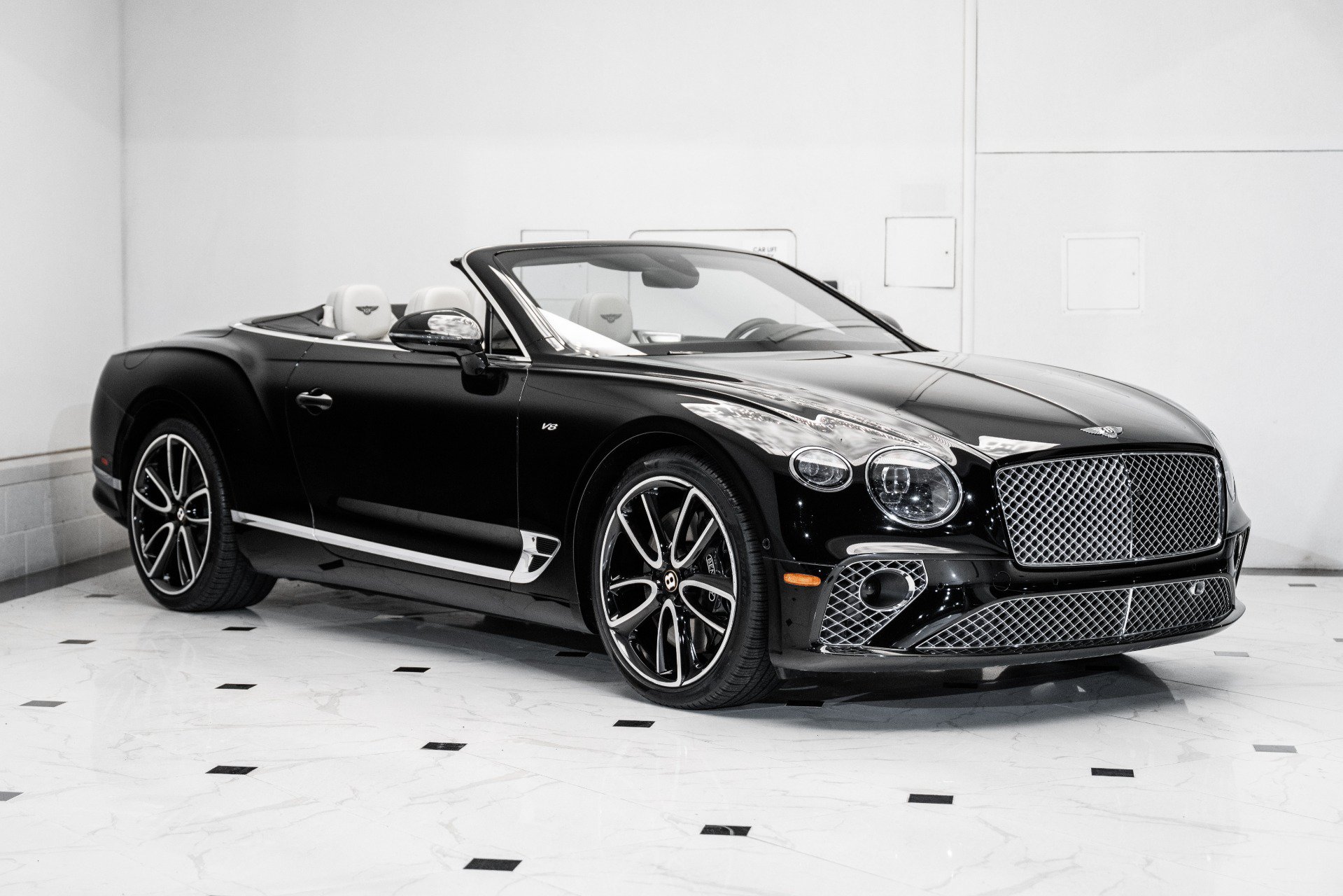 Certified 2020 Bentley Continental GT V8 AWD/4WD image 7