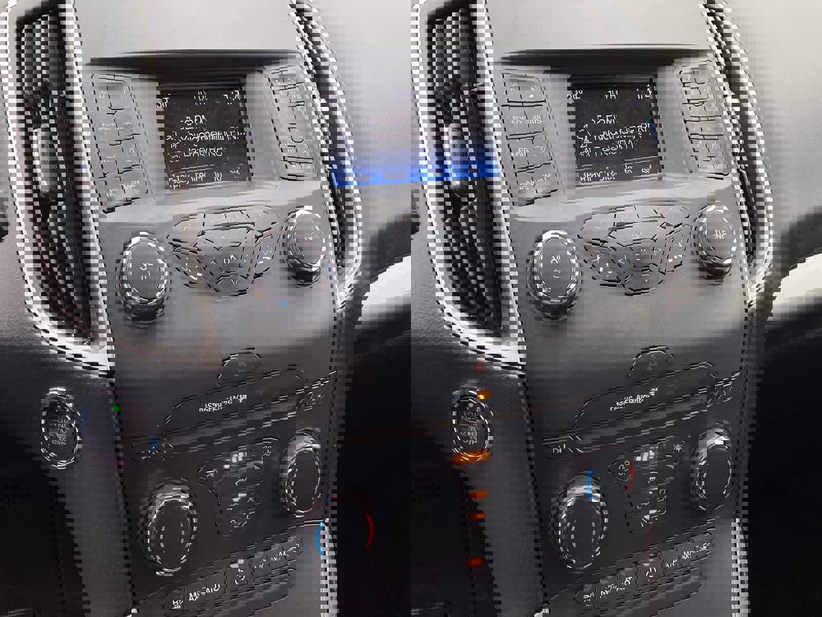 Used 2018 Ford Edge SEL image 31