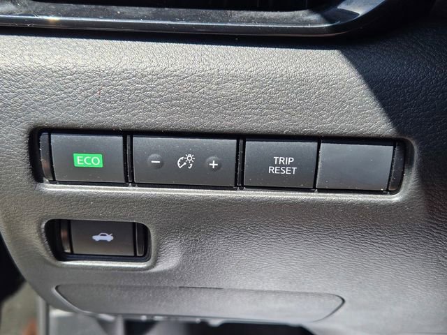 Used 2022 Nissan Sentra SR w/ Midnight Edition image 18