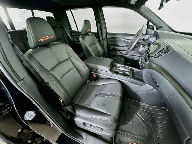 Certified 2025 Honda Ridgeline TrailSport image 8