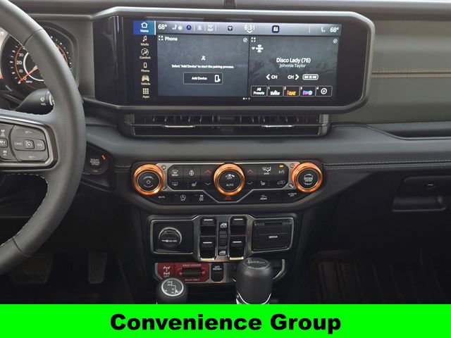 Used 2025 Jeep Gladiator Mojave w/ Convenience Group AWD/4WD image 14
