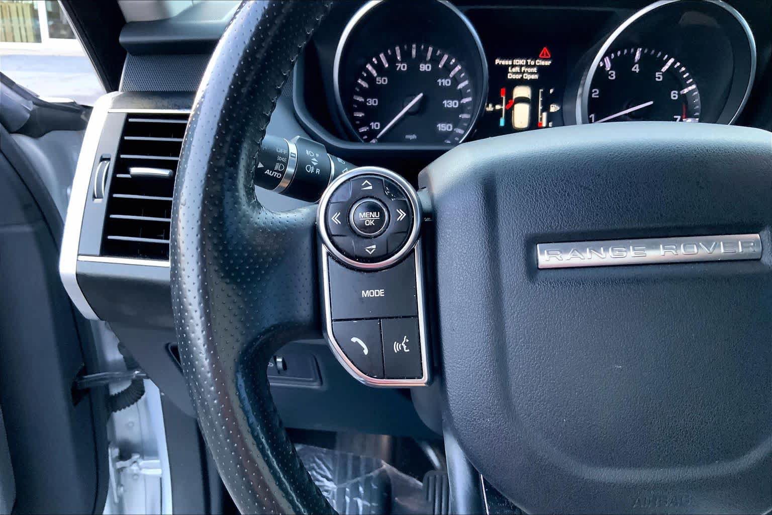 Used 2014 Land Rover Range Rover Sport HSE AWD/4WD image 23