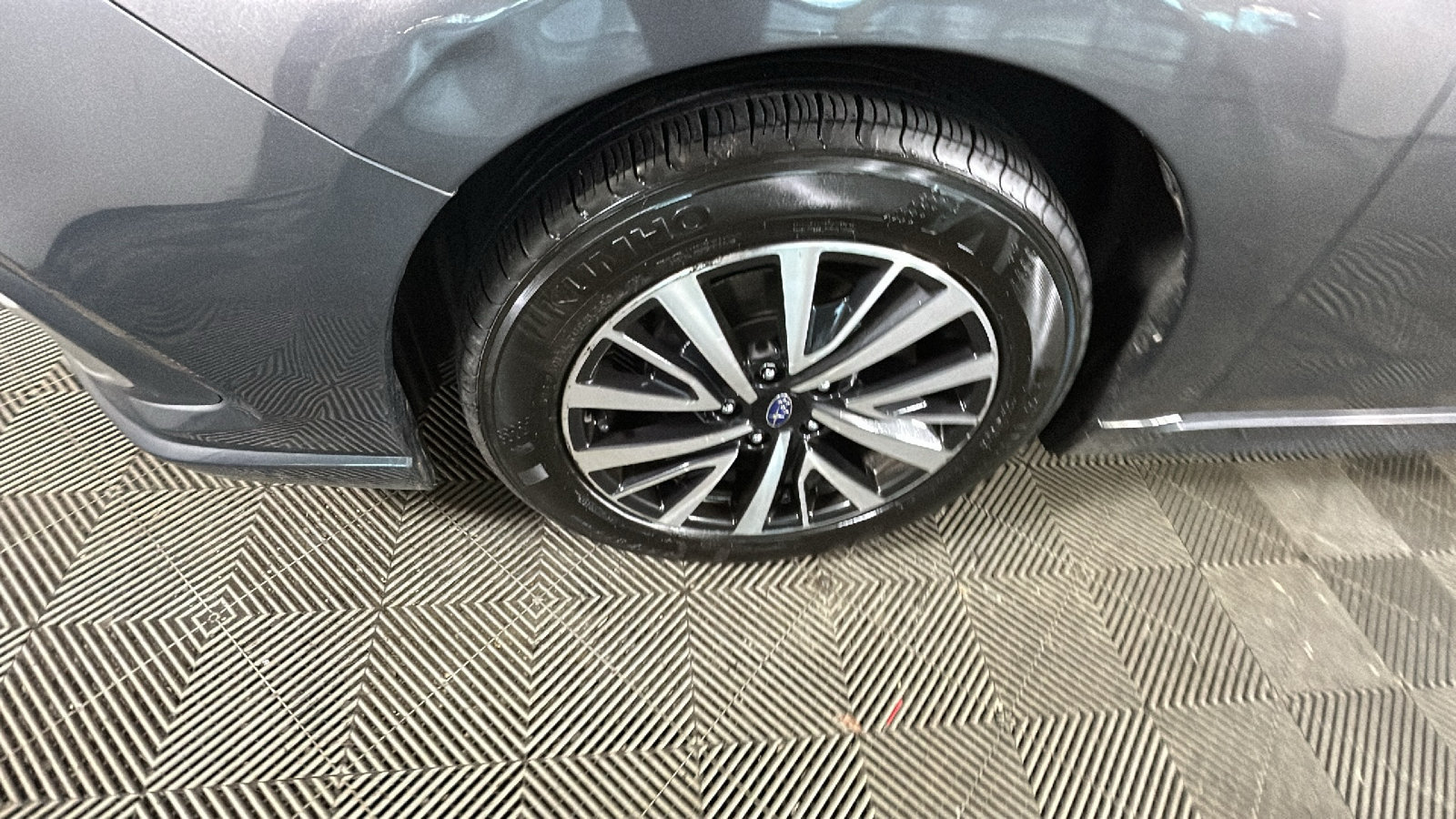 Used 2018 Subaru Legacy 2.5i Premium w/ Eyesight & BSD & Rcta & HBA AWD/4WD image 10