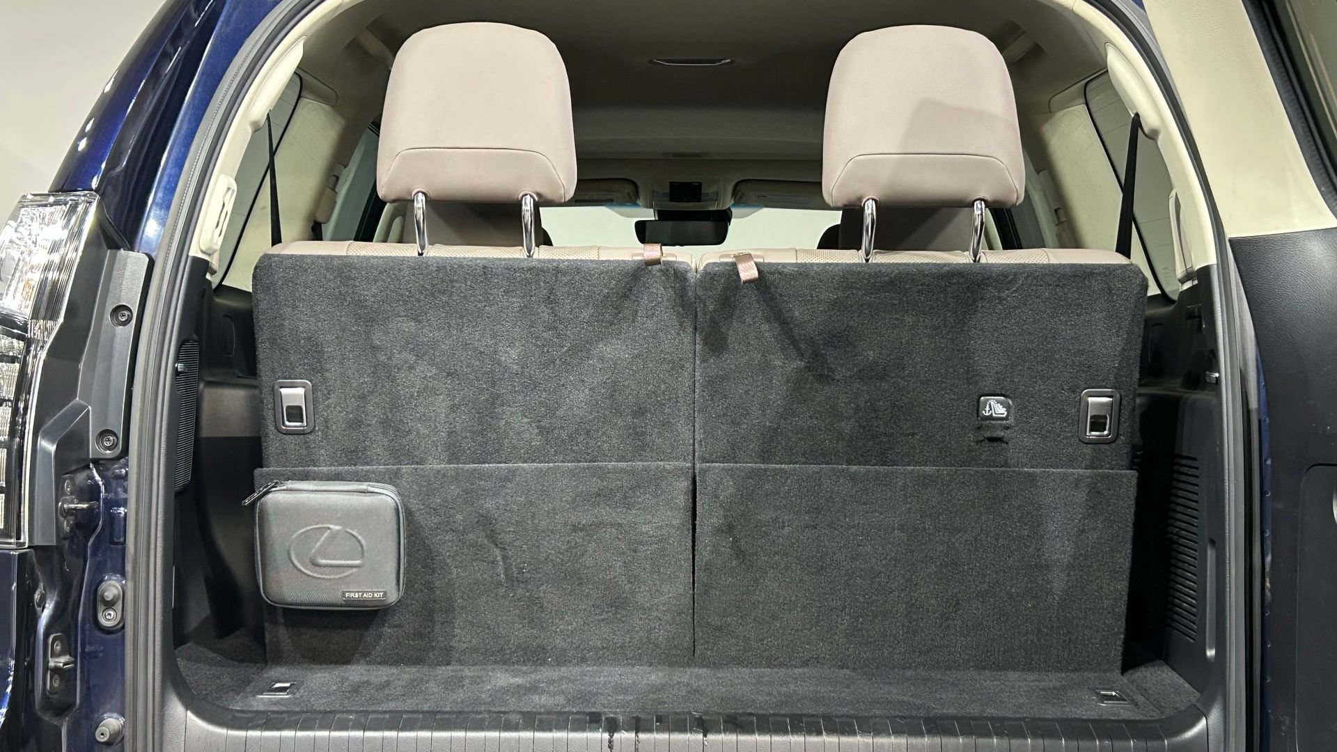 Used 2023 Lexus GX 460 Premium AWD/4WD image 35