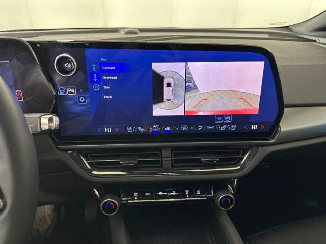 Used 2024 Chevrolet Equinox EV RS image 22