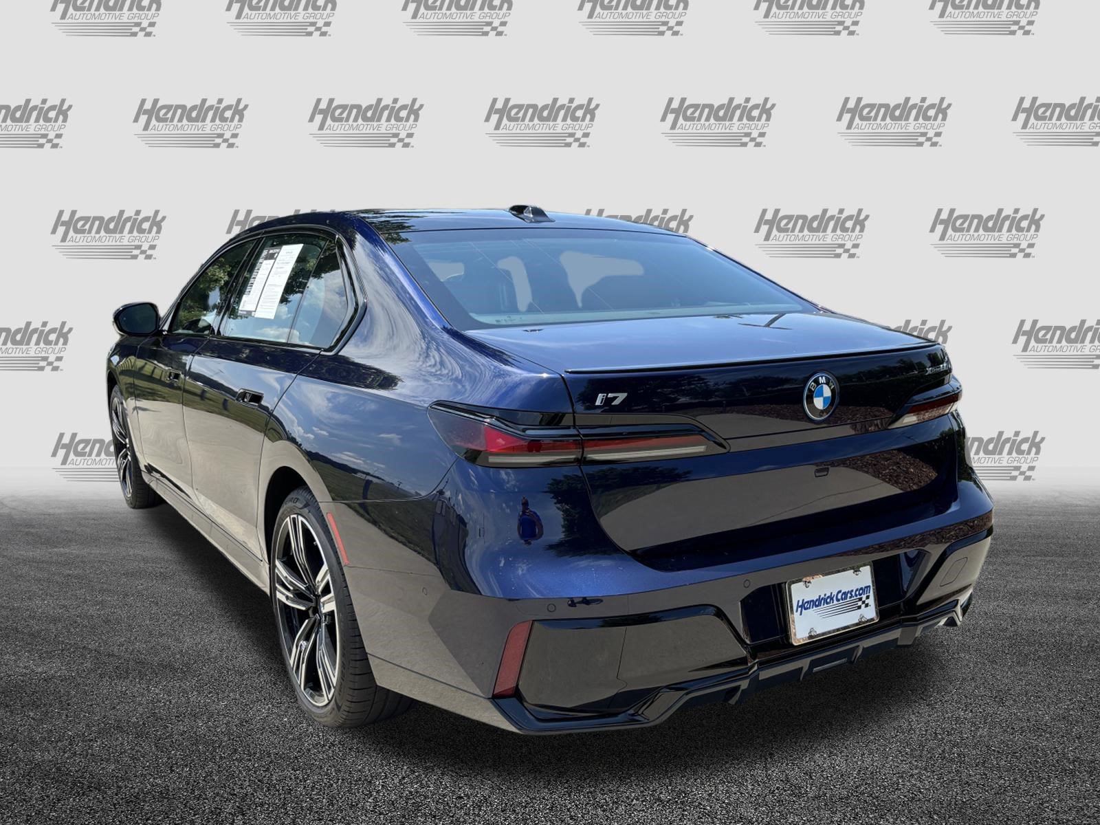 Certified 2023 BMW i7 xDrive60 w/ Executive Package 2 AWD/4WD image 8