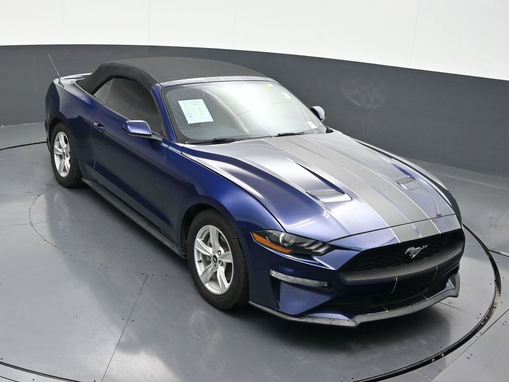 Used 2020 Ford Mustang Convertible image 23
