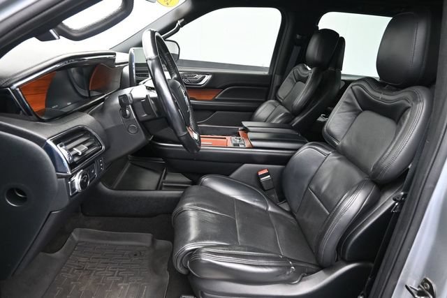 Used 2020 Lincoln Navigator Reserve w/ Luxury Package AWD/4WD image 27