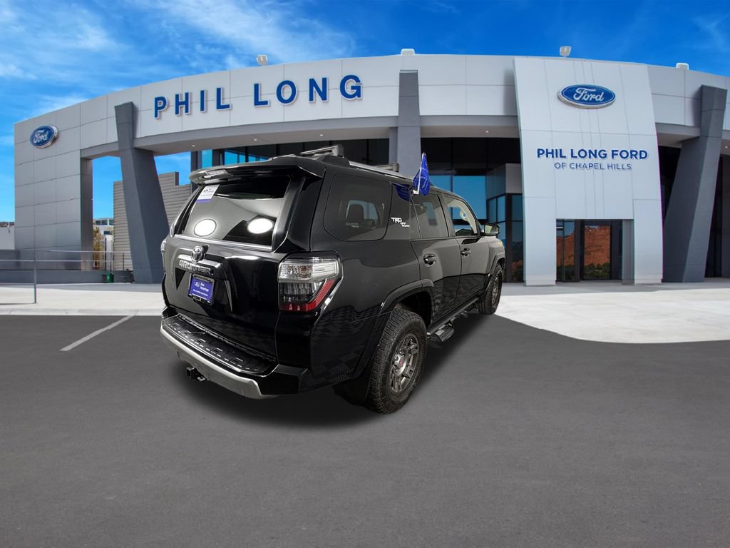 Used 2018 Toyota 4Runner TRD Off-Road w/ TRD Performance Package AWD/4WD image 5