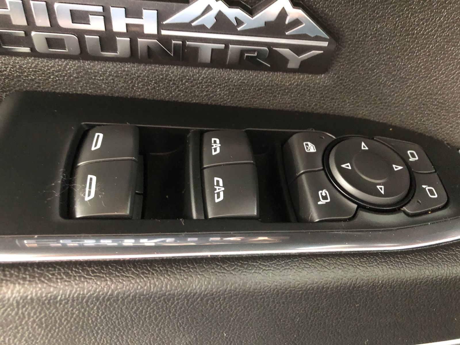 Used 2023 Chevrolet Silverado 1500 High Country w/ High Country Premium Package AWD/4WD image 36