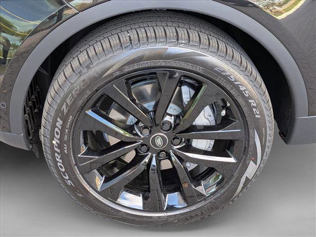 New 2026 Land Rover Discovery S image 9