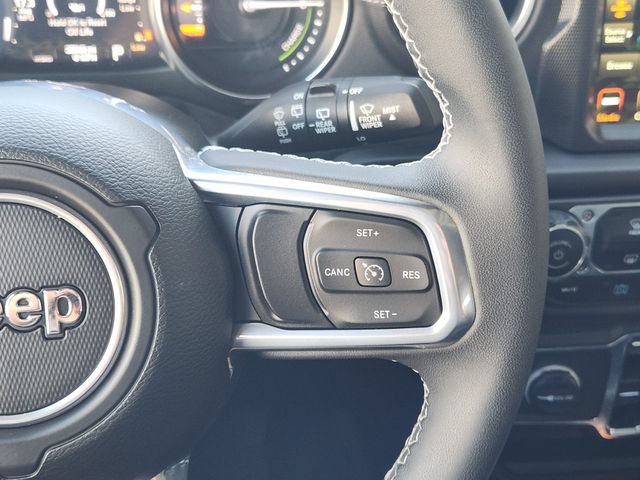 Used 2023 Jeep Wrangler Unlimited Sahara AWD/4WD image 31