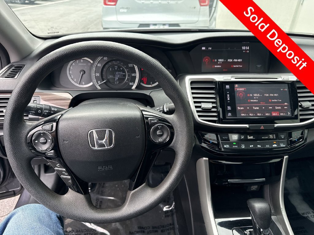 Used 2017 Honda Accord EX image 21
