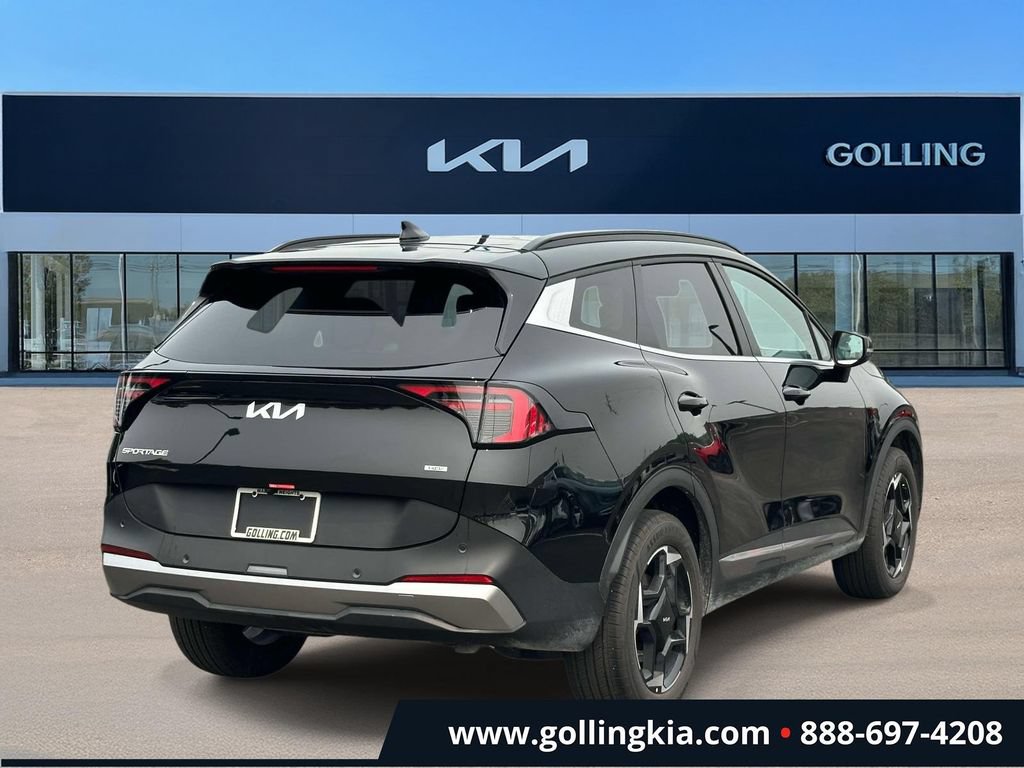 Certified 2026 Kia Sportage EX w/ EX Panoramic Sunroof Package AWD/4WD image 3