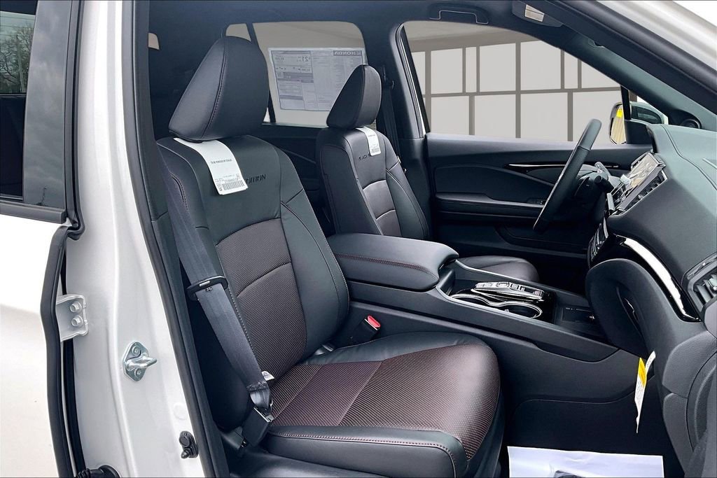 New 2026 Honda Ridgeline Black Edition image 10