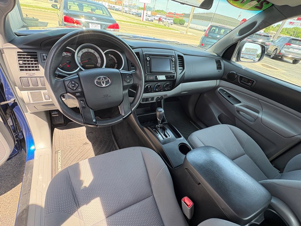 Used 2015 Toyota Tacoma 2WD Access Cab image 10