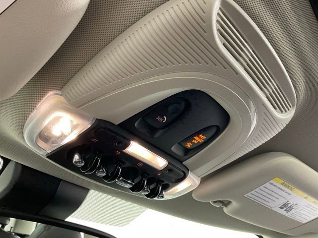Used 2022 MINI Cooper S w/ Premium Package image 23