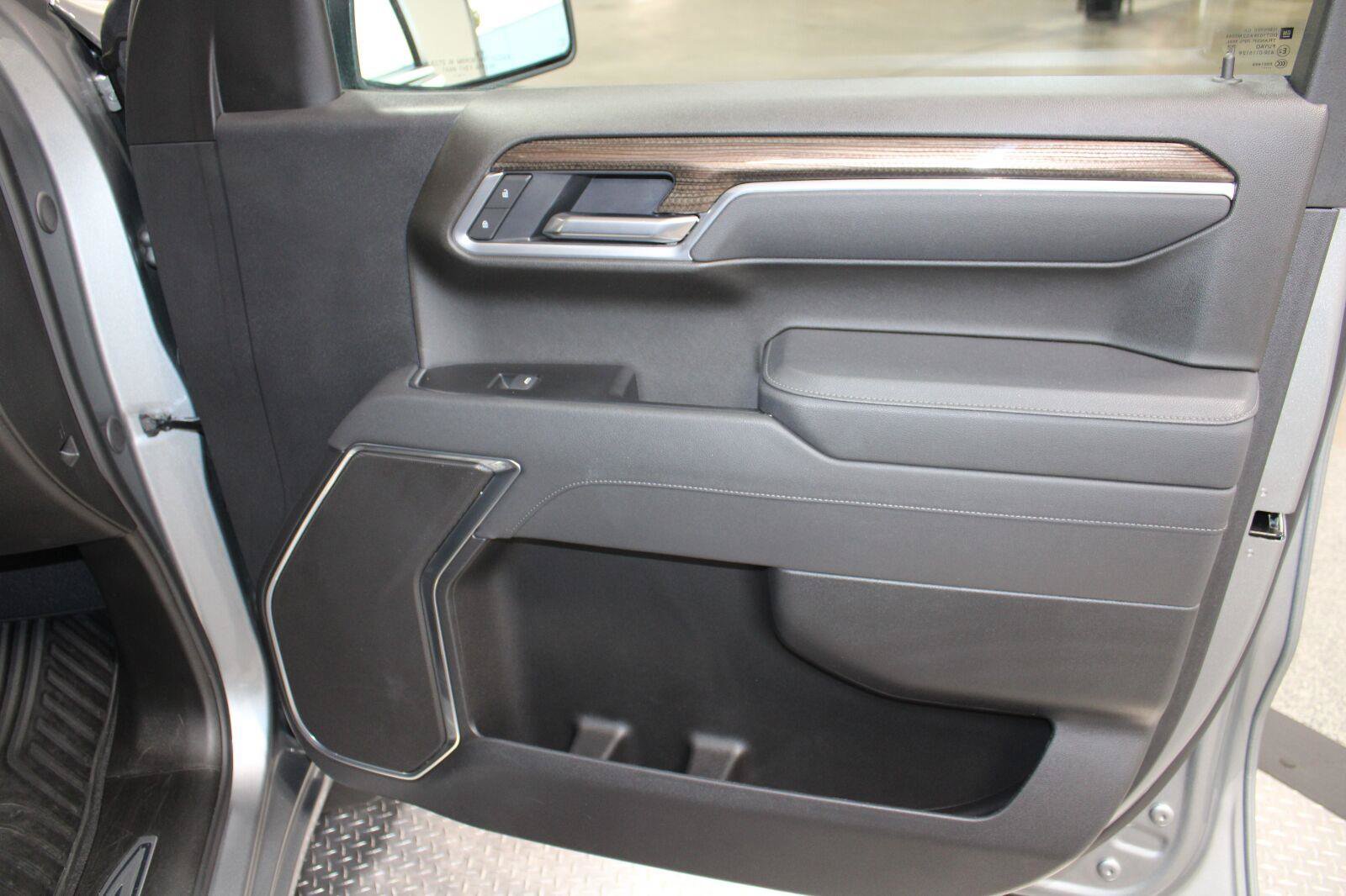 Used 2026 Chevrolet Silverado 1500 RST AWD/4WD image 18