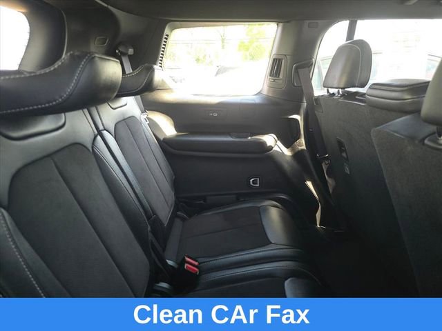 Used 2024 Jeep Grand Cherokee L Laredo image 18